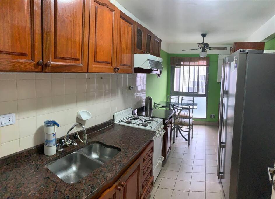 Crespo Balcon Cochera Frente Movistar Arena Apartment