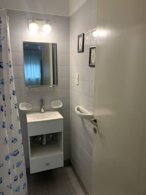 Apartamento Crespo Balcon Cochera Frente Movistar Arena